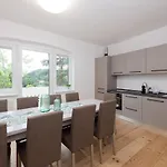 Bella Vista *