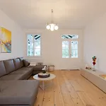 Bella Vista *