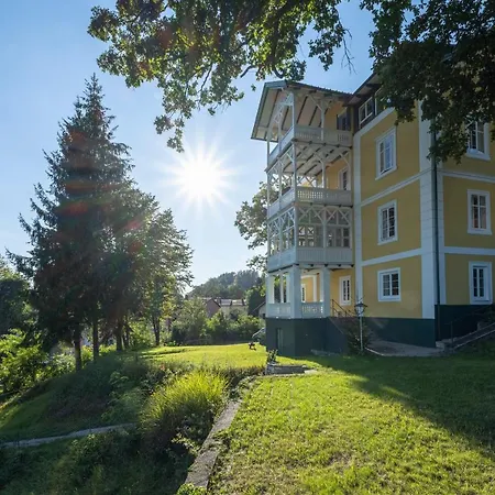 Bella Vista *